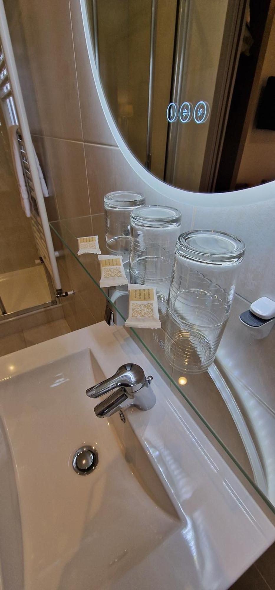 Hotel Le Bellevue Guer Εξωτερικό φωτογραφία