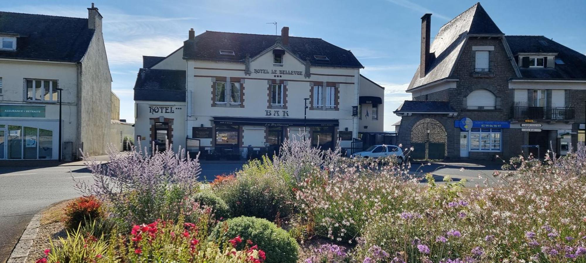 Hotel Le Bellevue Guer Εξωτερικό φωτογραφία