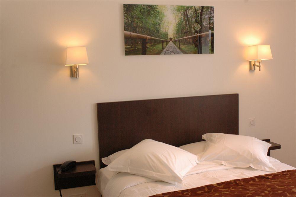 Hotel Le Bellevue Guer Εξωτερικό φωτογραφία