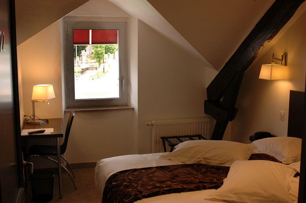Hotel Le Bellevue Guer Εξωτερικό φωτογραφία