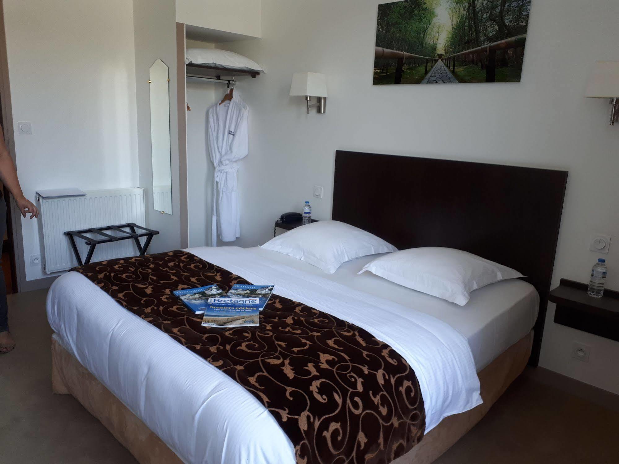 Hotel Le Bellevue Guer Εξωτερικό φωτογραφία