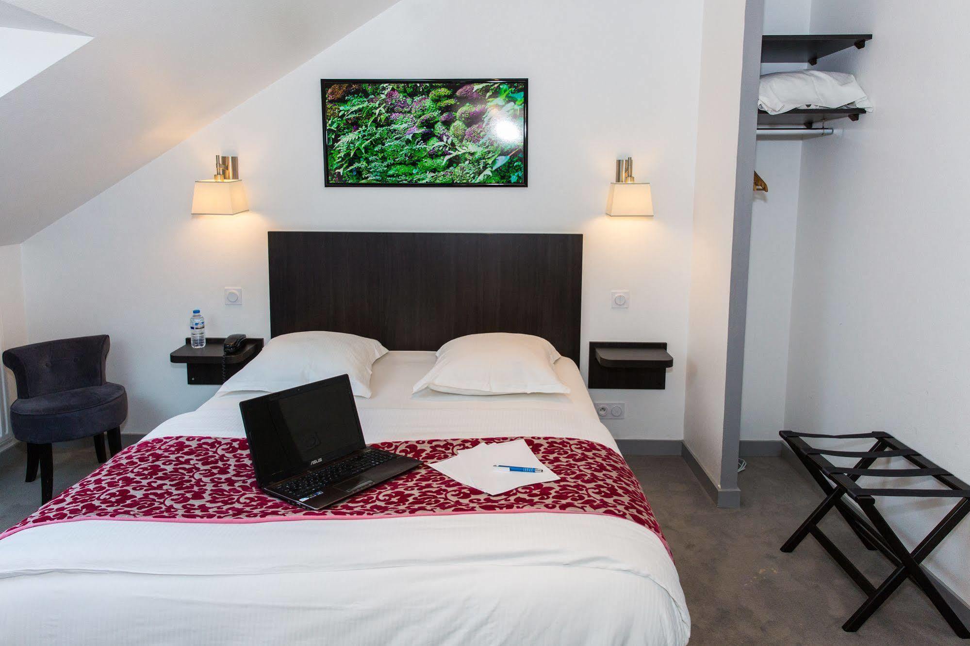 Hotel Le Bellevue Guer Εξωτερικό φωτογραφία